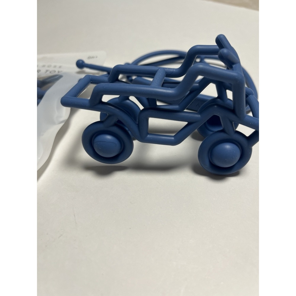 Ryan & Rose NEW Sealed Teether Toy Blue Truck Pop Wheels W/strap Dishwasher Safe - Picture 2 of 4